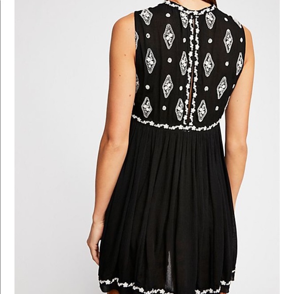 Free People Sleeveless Diamond Embroidered top - Picture 2 of 3